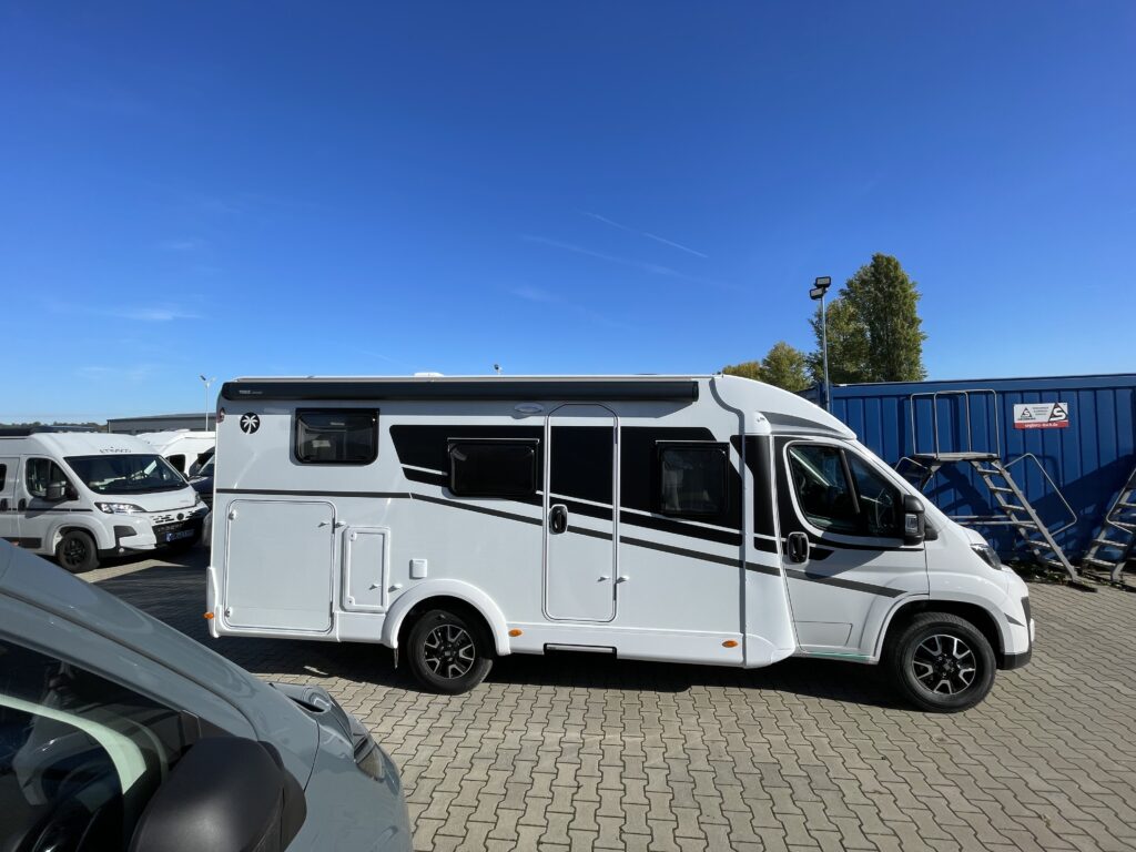 SUNLIGHT V 67 S VAN ADVENTURE ED